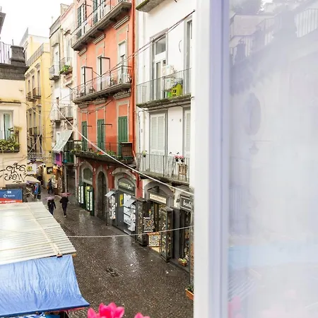 A Fenestrella E San Gregorio Armeno Apartamento *