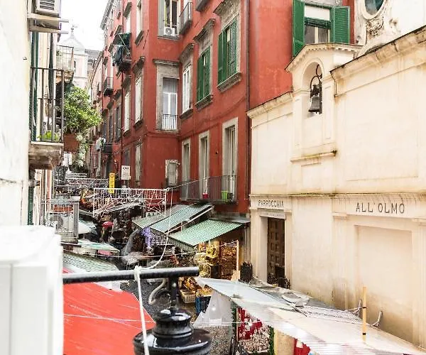 Daire A Fenestrella E San Gregorio Armeno Napoli